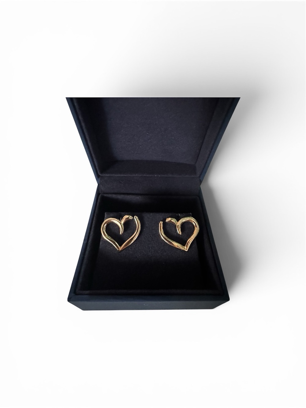 Gold Open Heart Stud Earrings - Elegant Women's Jewelry